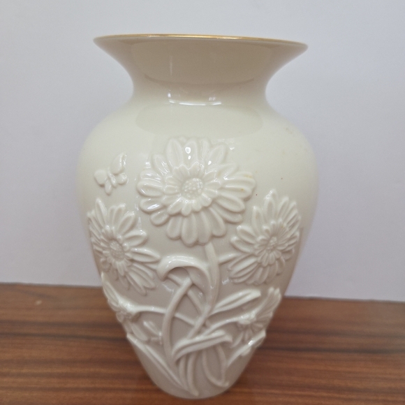 Lenox Delightful Daisies Ivory China - Picture 5 of 6